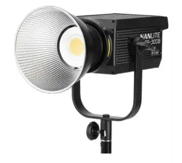  مصباح LED أحادي اللون ثنائي اللون Nanlite FS-300B للإيجار | استأجر