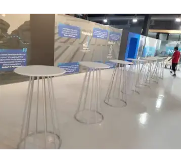 Modern white round service table for rent | Estajer