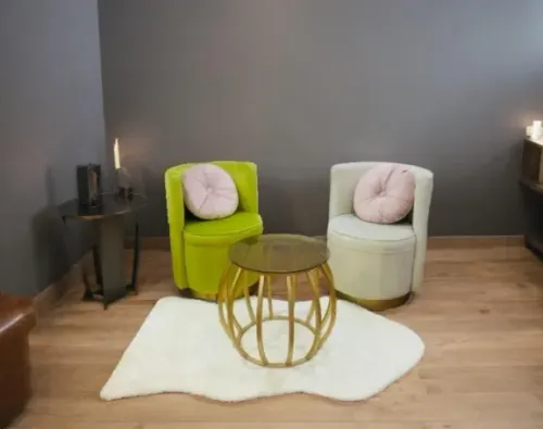 طقم كراسي مع طاولة تقديم بتصميم عصري3