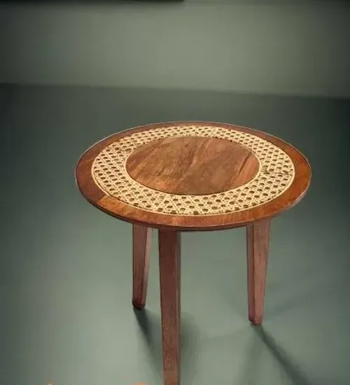 طاولة جانبية دائرية بتصميم فني2