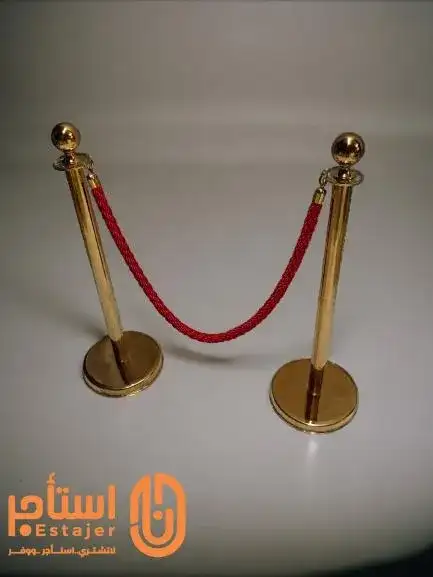 Barrier post with red rope, ideal for formal events, parties, hotels, and exhibitions - Main image for rent | Estajer