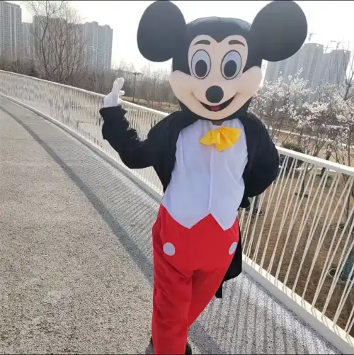 زي ميكي ماوس تأجيري لحفلات الأطفال3