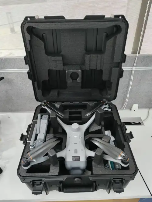 طائرة بدون طيار (درون) DJI Matrice 4D  مع الطيار المعتمد مرخصين 3