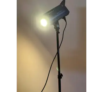 NiceFoto LA-2000A 200W Bi-Color LED Video Light – High CRI/TLCI for rent | Estajer