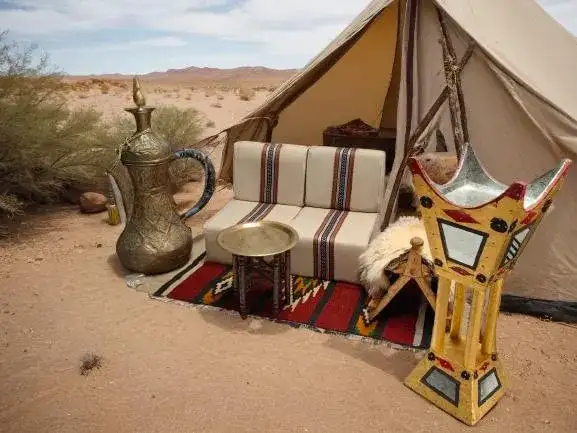 جلسة تراثية عربية سعودية مناسبة للفعاليات والمناسبات ويوم التأسيس - الصورة الرئيسية للإيجار | استأجر