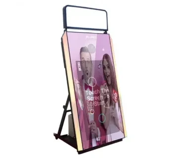 فوتو بوث مرايا مع إضاءة وسجاد وحواجز 262 للإيجار | استأجر