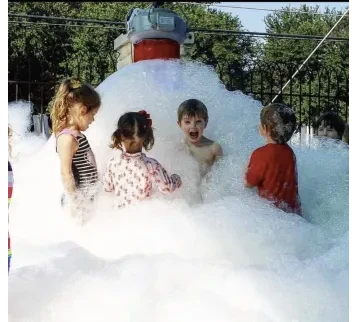 جهاز الرغوة للحفلات - أجواء احتفالية مبهجة مملوءة بالرغوة 55 للإيجار | استأجر