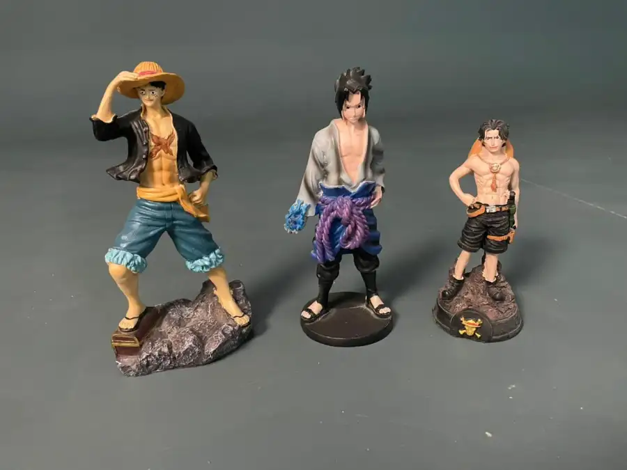 Assorted Cartoon Characters – Prop filming  - Main image for rent | Estajer