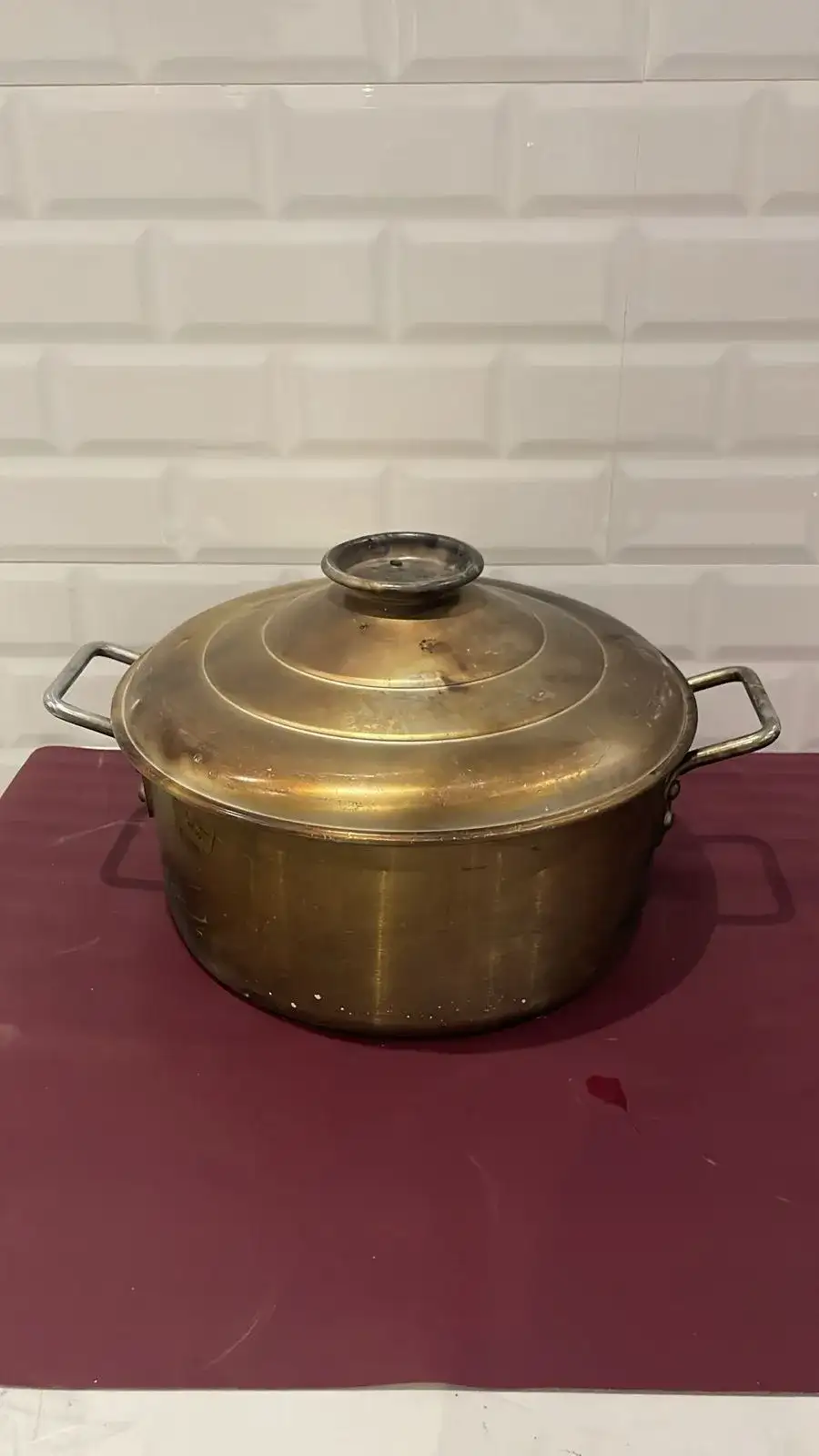 Medium Cooking Pot – Film Production Props - Main image for rent | Estajer