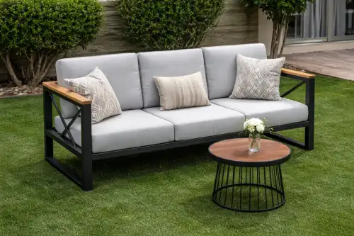 جلسة خارجية لثلاثة أشخاص مع طاولة - صورة 3 للإيجار | استأجر