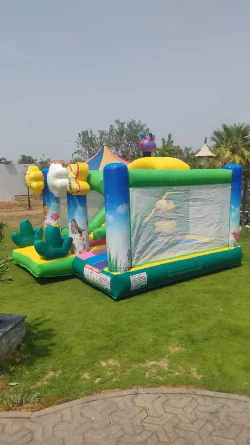 نطيطه وزحليقة ومتاهات النحلة - مغامرة حركية داخل عالم النحل - صورة 2 للإيجار | استأجر