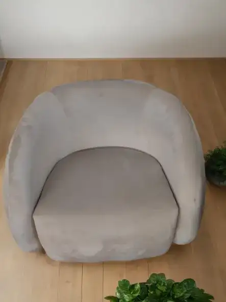 كنب مفرد بيج دائري مودرن بمساند جانبية مناسب للاستقبال والمناسبات - صورة 2 للإيجار | استأجر