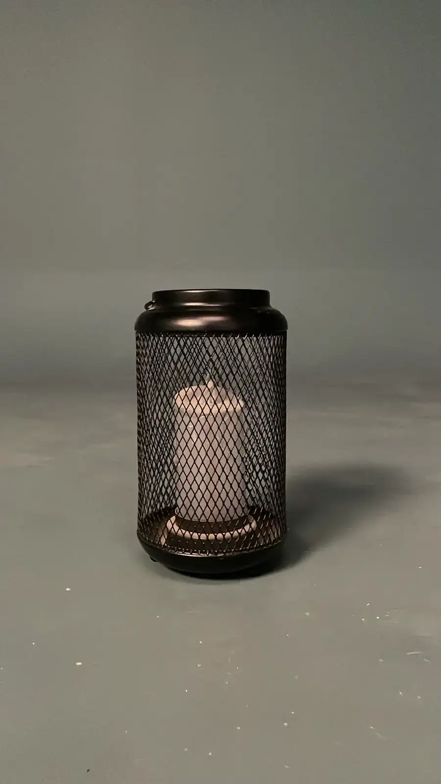 شمعة مع اطار معدني بروبس تصوير سينمائي  - الصورة الرئيسية للإيجار | استأجر