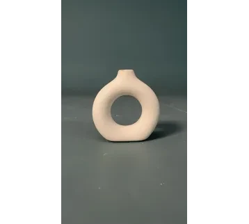 Small Modern Artifact Piece – Cinematic Prop for rent | Estajer