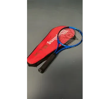 مضرب تنس أرضي بلون أزرق (بروب تصوير سينمائي) للإيجار | استأجر