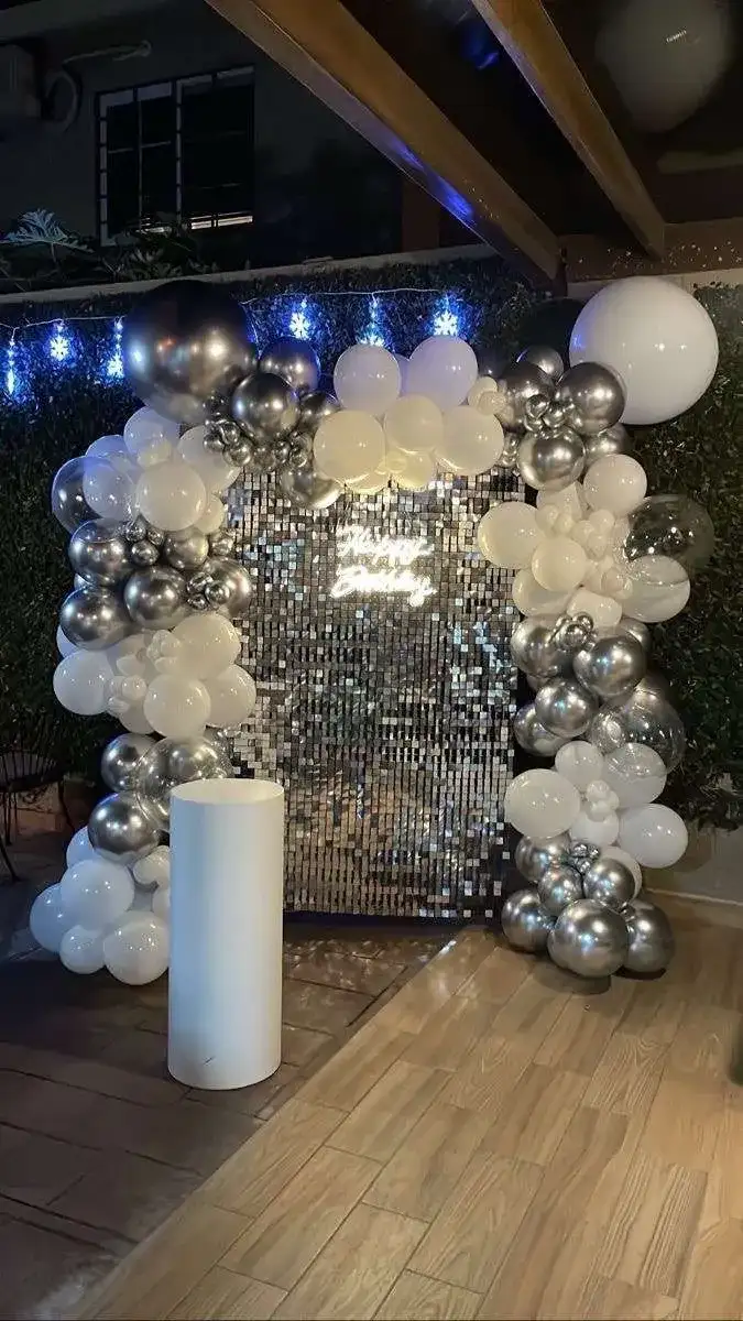 ركن استقبال عصري للمناسبات | للايجار اليومي - الصورة الرئيسية للإيجار | استأجر