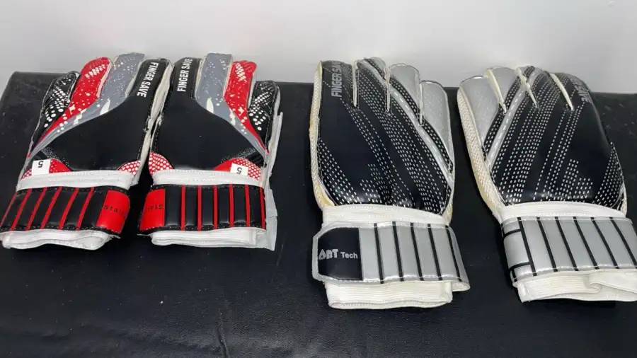 Guard Jumps – Film Production Decor - Main image for rent | Estajer