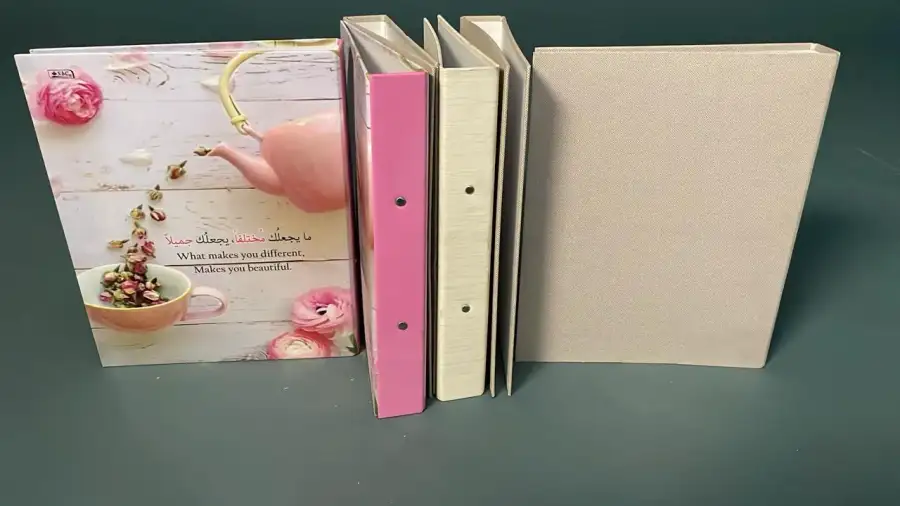 طقم ملفات ملوّنة – بروبس سينمائي  - الصورة الرئيسية للإيجار | استأجر