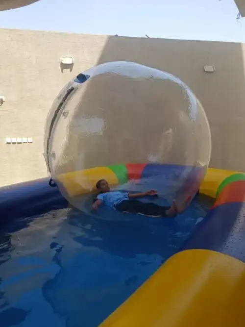 كرة العوم في الماء - مغامرة فريدة للأطفال داخل الماء 49 - صورة 2 للإيجار | استأجر