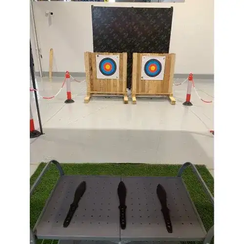 ميدان رمي السكاكين الترفيهي 118 - الصورة الرئيسية للإيجار | استأجر