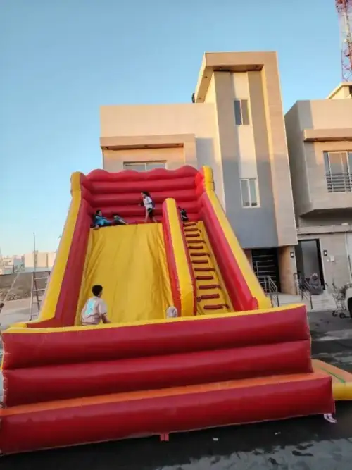 زوحليقة الألوان المائية التفاعلية بتصميم جذاب للفعاليات 17 - صورة 3 للإيجار | استأجر