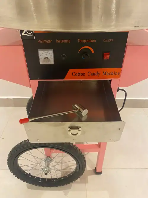 آلة غزل البنات لتقديم الحلوى في الحفلات والمناسبات - صورة 3 للإيجار | استأجر