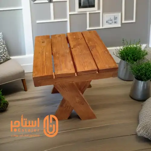 طاولة خشبية صغيرة ، مناسبة للجلسات والمناسبات المتعددة - صورة 3 للإيجار | استأجر