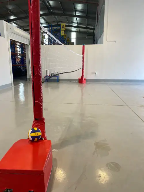 ملعب كرة الطائرة بالشبك والقواعد 138 - صورة 2 للإيجار | استأجر