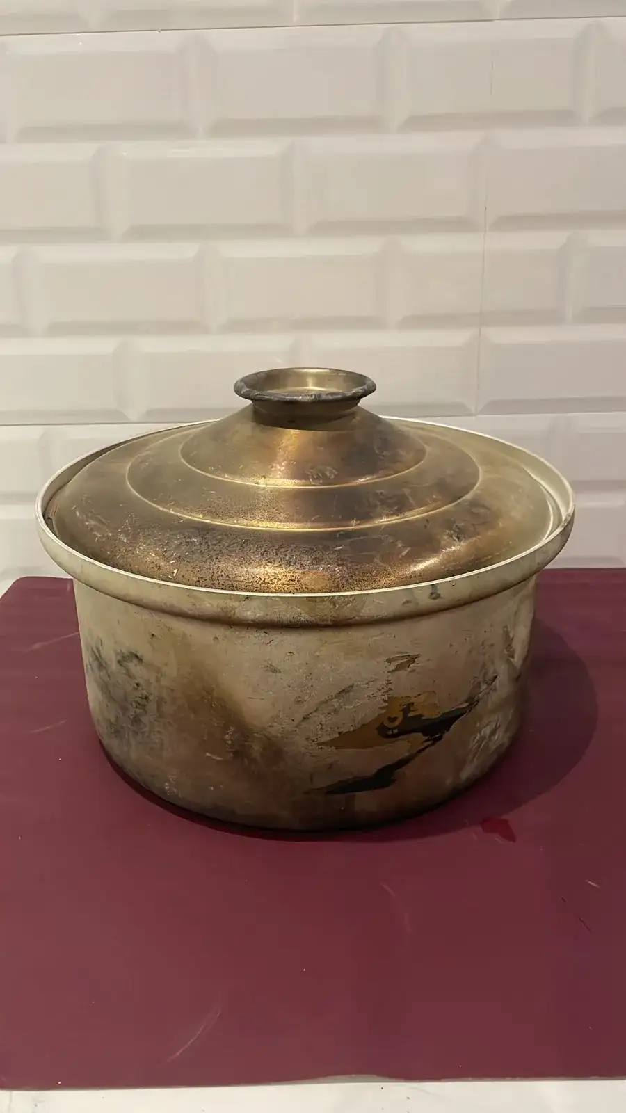 Medium Cooking Pot – Film Production Props - Main image for rent | Estajer