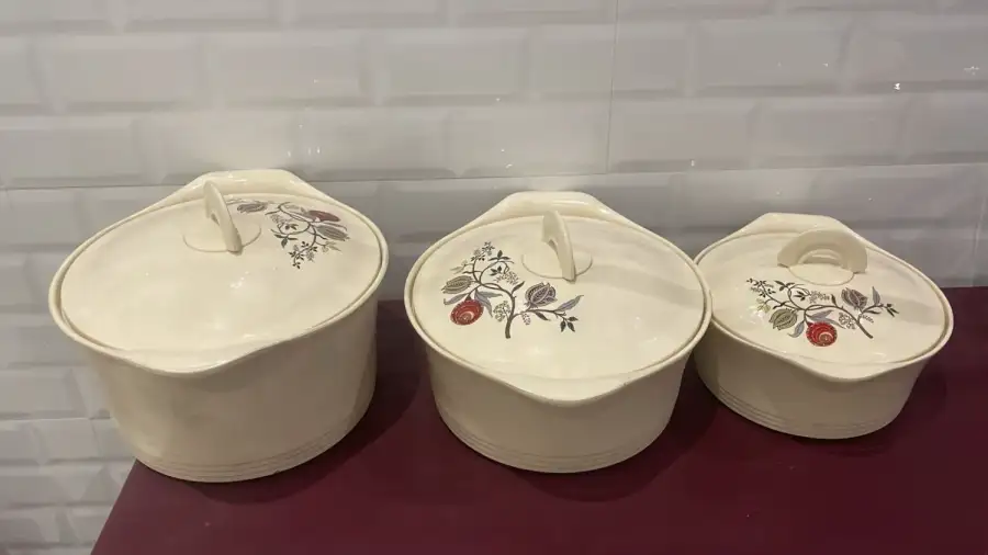 طقم قدور – بروبس تصوير - الصورة الرئيسية للإيجار | استأجر