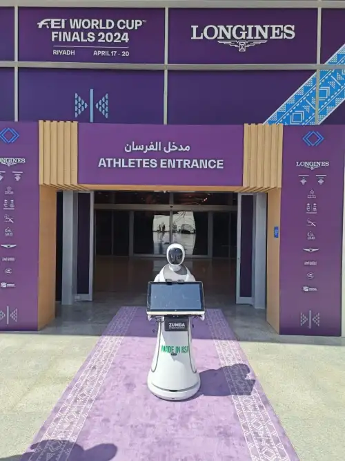 Humanoid Smart Reception Robot for Exhibitions, Events & Hotels - Image 2 for rent | Estajer