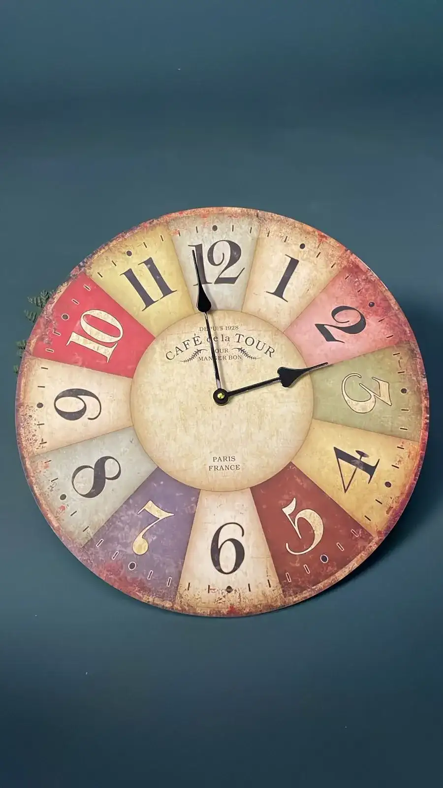 Artistic Wall Clock – Cinematic Decor - Main image for rent | Estajer