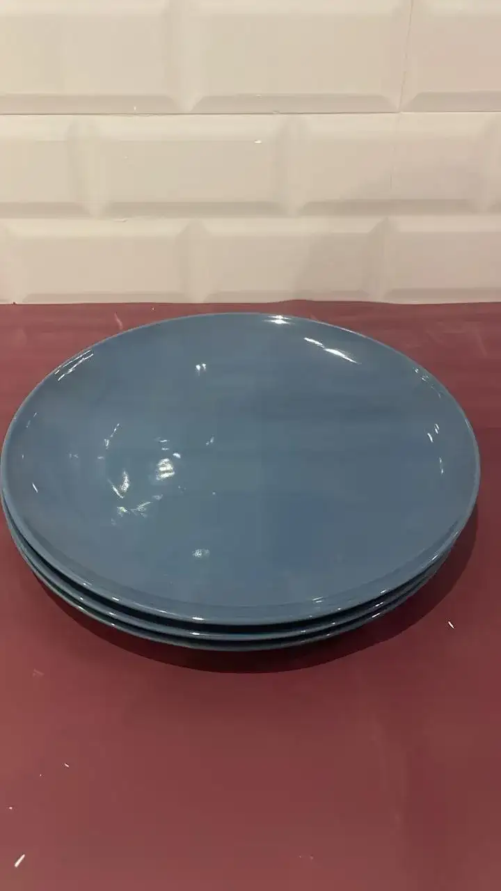 صحون أكل – بروبس سينمائي - الصورة الرئيسية للإيجار | استأجر