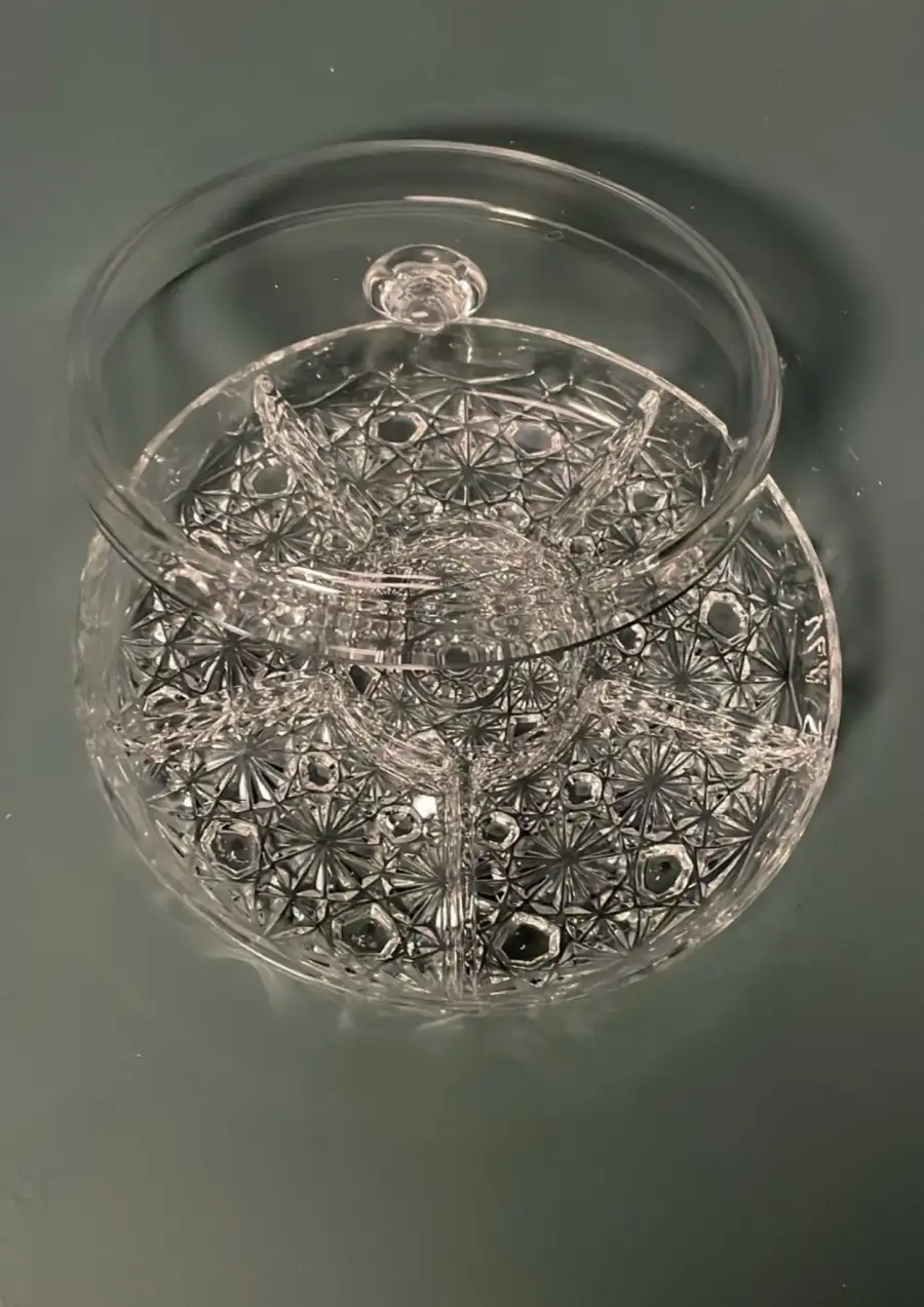 تمريّة زجاجية مع غطاء – بروبس (Prop) سينمائي - الصورة الرئيسية للإيجار | استأجر