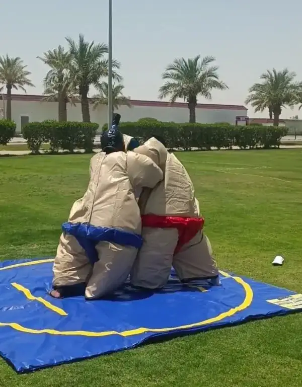 لعبة مصارعة السومو المطاطية - تجربة فكاهية وتحديات بدنية آمنة 59 - الصورة الرئيسية للإيجار | استأجر