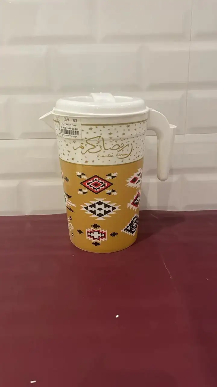 إبريق عصير – بروبس سينمائي - الصورة الرئيسية للإيجار | استأجر