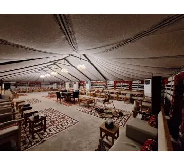 جلسات خشبية للإيجار | استأجر