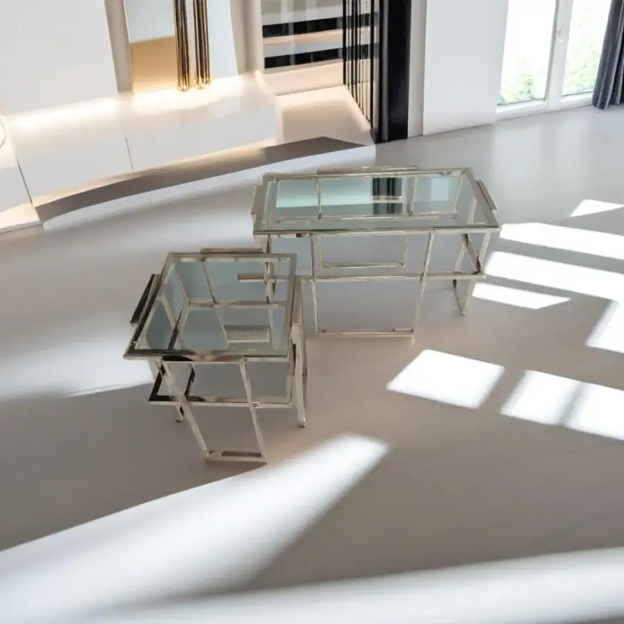 طاولات خدمة ستيل  زجاجية كبير+ صغير مناسبة للحفلات والاستقبالات - الصورة الرئيسية للإيجار | استأجر