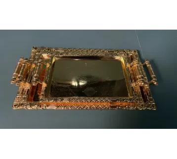 صواني تقديم ذهبية مودرن – بروبس (Props) سينمائية للإيجار | استأجر