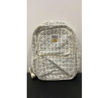 شنطة ظهر – ديكور تصوير سينمائي للإيجار | استأجر