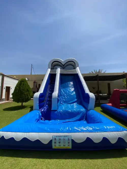 زحليقة مائية XL قابلة للنفخ للمهرجانات الصيفية - صورة 2 للإيجار | استأجر
