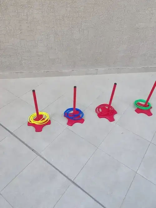 لعبة رمي الحلقات الترفيهية لتنمية التركيز والدقة 97 - صورة 3 للإيجار | استأجر