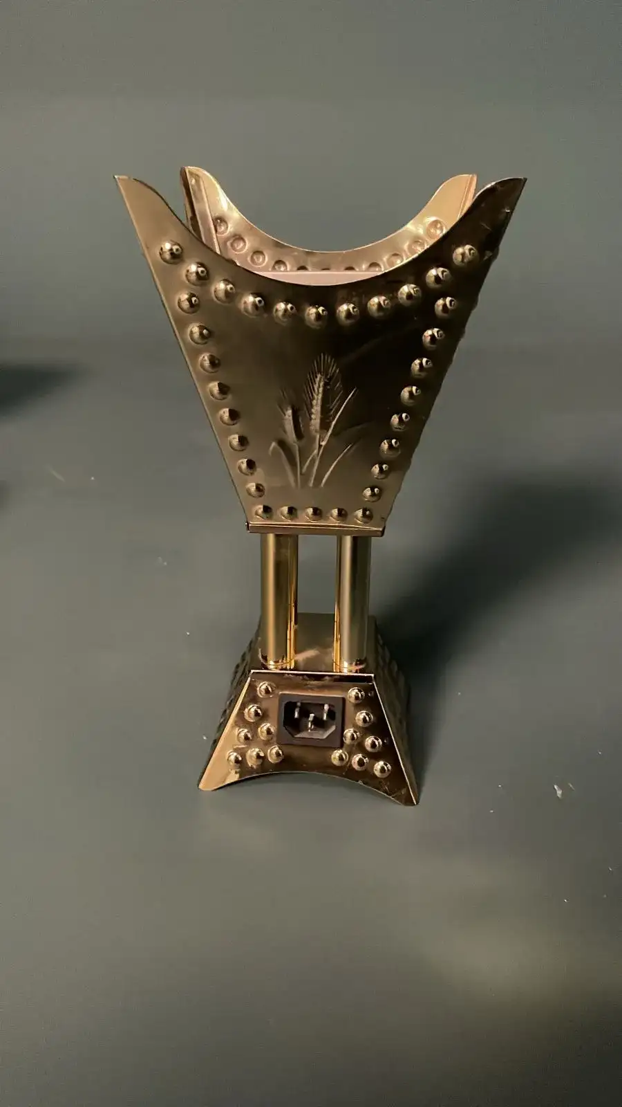 مَبْخَرة مودرن – بروب تصوير سينمائي - الصورة الرئيسية للإيجار | استأجر