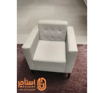 كنب مفرد من الجلد الأبيض ظهر مزين بأزرار مناسب للمناسبات الخاصة والحفلات للإيجار | استأجر