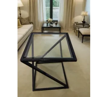 طاولة خدمة زجاجية حديثة بإطار معدني مناسبة للتقديمات في الحفلات والاستقبالات للإيجار | استأجر