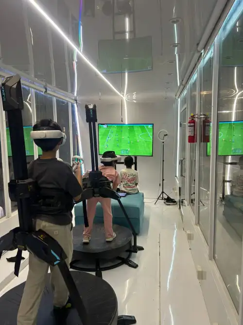 عربة الألعاب الترفيهية (Game Truck) للالعاب والواقع الافتراضي  - صورة 4 للإيجار | استأجر