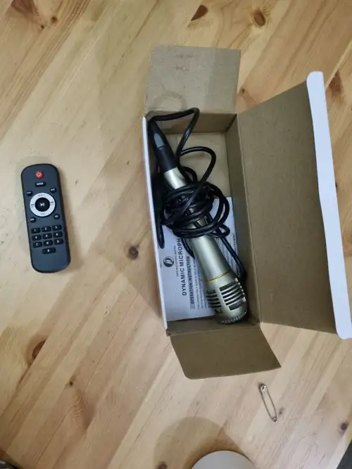 Microphone and Speakers - Image 5 for rent | Estajer