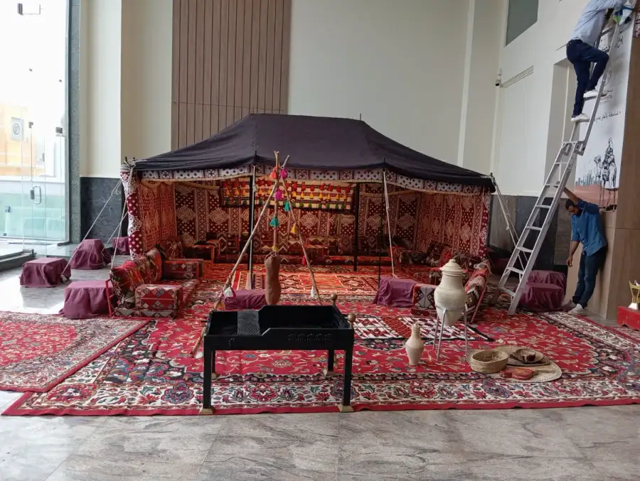 Round eeeeeeeeeeeeeeeeerrrrr - Main image for rent | Estajer