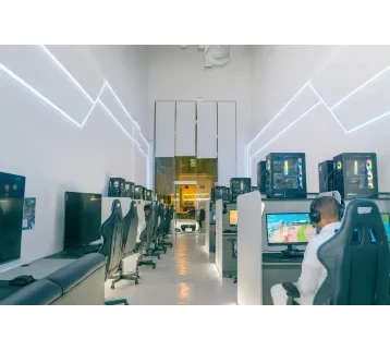 صالة رياضات الكترونية للإيجار | استأجر