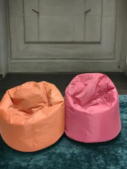 بين باج ملون بألوان زاهية وعصرية - الصورة الرئيسية للإيجار | استأجر